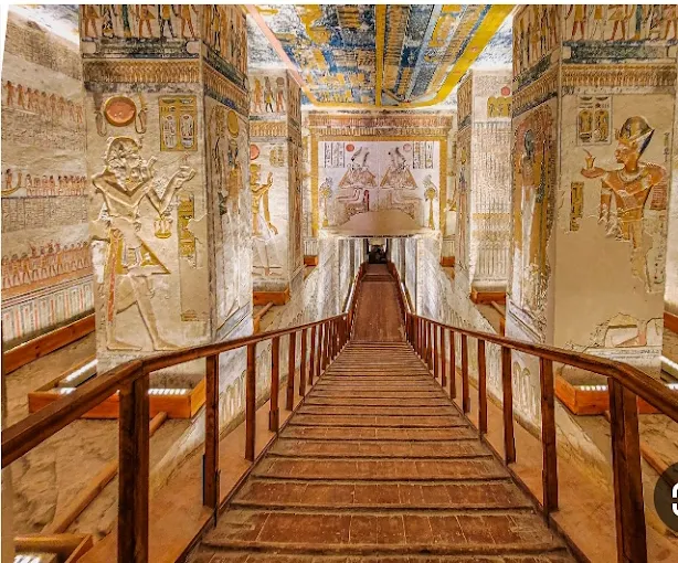 Luxor deluxe tour by bus from Hurghada